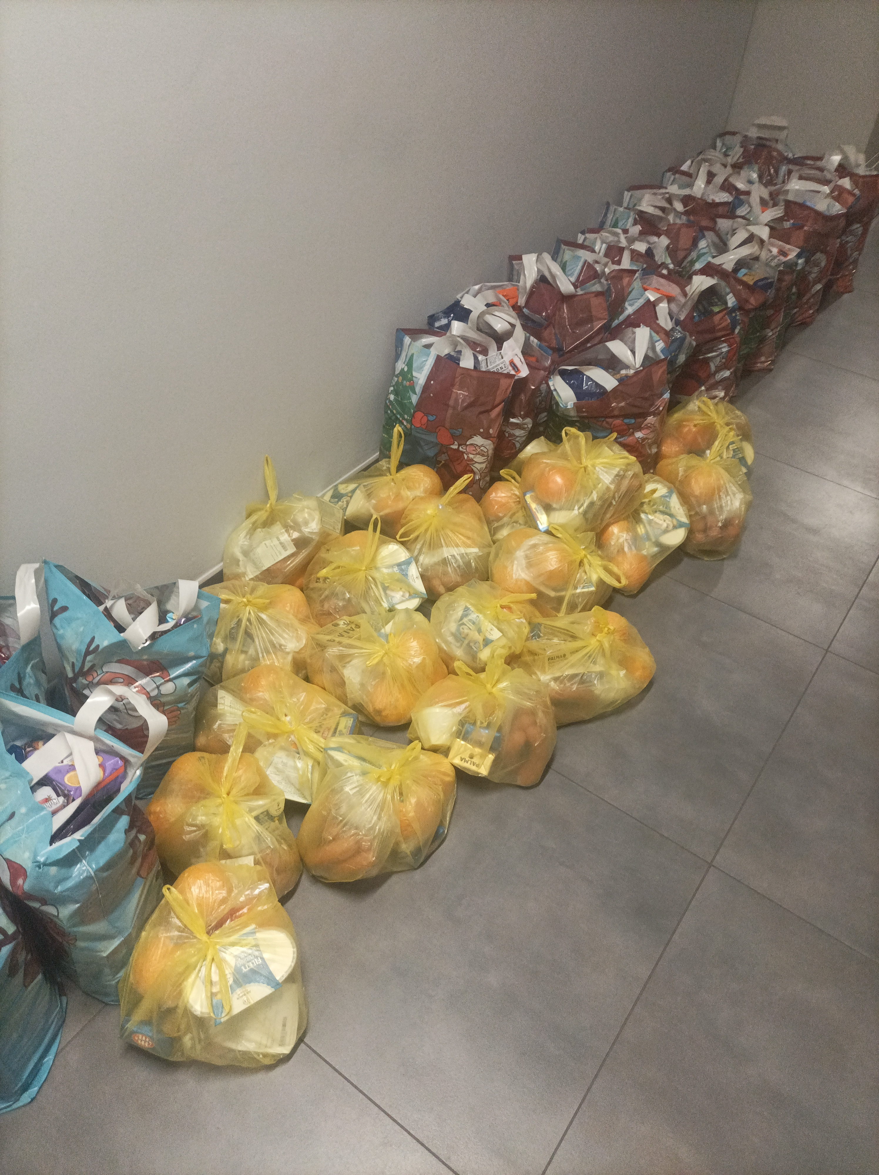 Paczki żywnościowe